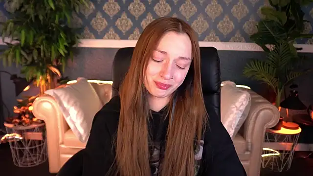 FoxyMayy online show from May 1, 2026, 1:59 pm