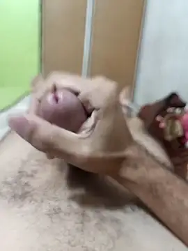 Oussama31 oran online show from September 19, 2025, 1:23 pm