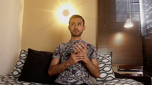 Snapshot of Axel_Moon_S chatting on November 21, 2025, 7:56 pm Axel Moon S online show from November 21, 2025, 7:56 pm