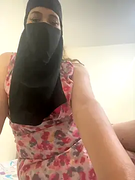 Snapshot of Wild-Nayra chatting on September 15, 2025, 12:32 am Wild-Nayra online show from September 15, 2025, 12:32 am