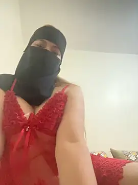 Snapshot of Wild-Nayra chatting on September 30, 2025, 11:43 pm Wild-Nayra online show from September 30, 2025, 11:43 pm