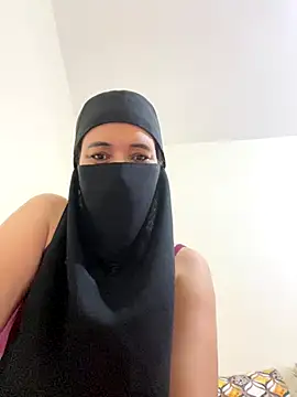 Snapshot of Wild-Nayra chatting on October 24, 2025, 9:00 pm Wild-Nayra online show from October 24, 2025, 9:00 pm