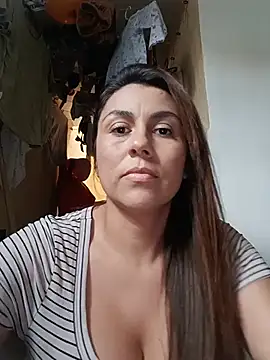 Snapshot of vanessa-titisM chatting on July 2, 2026, 8:04 pm vanessa-titisM online show from July 2, 2026, 8:04 pm