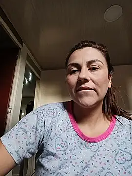 Snapshot of vanessa-titisM chatting on July 17, 2026, 10:14 pm vanessa-titisM online show from July 17, 2026, 10:14 pm