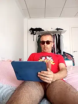 Snapshot of EmilioTaladdro chatting on May 3, 2026, 11:16 am EmilioTaladdro online show from May 3, 2026, 11:16 am