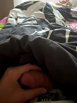 Snapshot of LAZ3R1 chatting on October 17, 2025, 12:41 pm LAZ3R1 online show from October 17, 2025, 12:41 pm