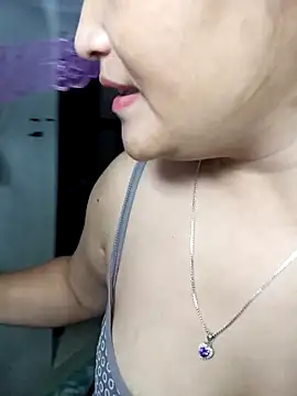 Tamara-a online show from November 9, 2025, 12:36 pm