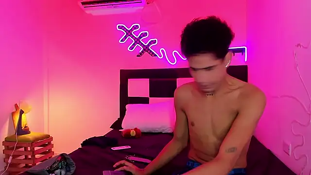 Snapshot of Lucky_boys__X chatting on October 18, 2025, 11:55 am Lucky boys X online show from October 18, 2025, 11:55 am