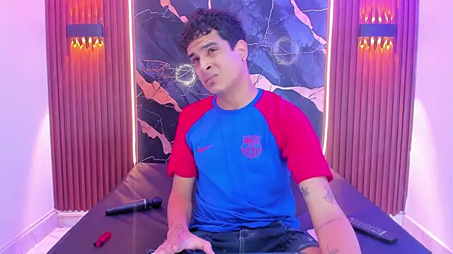 Snapshot of Lucky_boys__X chatting on March 3, 2026, 9:53 pm Lucky boys X online show from March 3, 2026, 9:53 pm