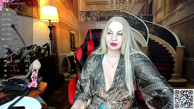 Snapshot of Nina_Devillle chatting on May 23, 2026, 12:27 am Nina Devillle online show from May 23, 2026, 12:27 am