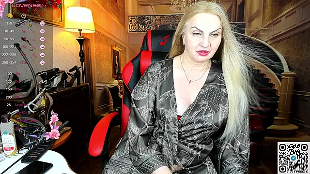 Snapshot of Nina_Devillle chatting on June 21, 2026, 12:24 am Nina Devillle online show from June 21, 2026, 12:24 am