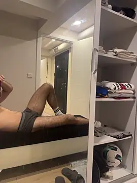 Sovaisback online show from November 26, 2025, 11:28 pm