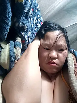 riso-00 online show from January 13, 2026, 11:43 pm