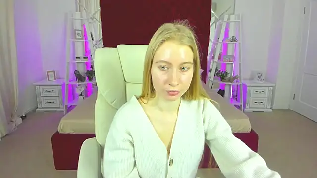 Alina Blonde online show from March 22, 2026, 8:40 am