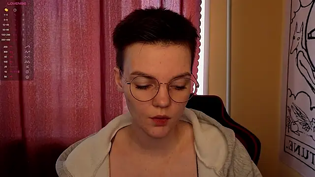 Snapshot of KrisNeal chatting on October 4, 2025, 9:40 am KrisNeal online show from October 4, 2025, 9:40 am