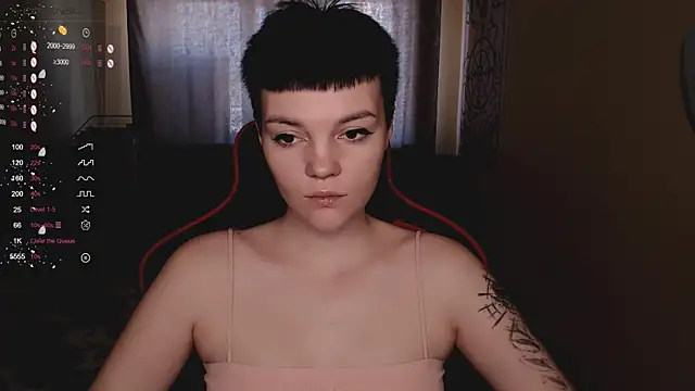 KrisNeal online show from December 15, 2025, 9:13 am