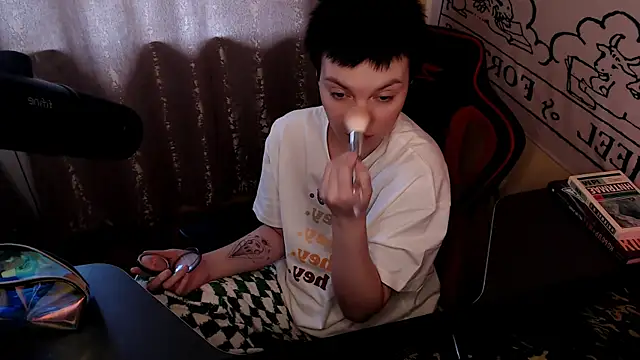KrisNeal online show from May 3, 2026, 9:59 am
