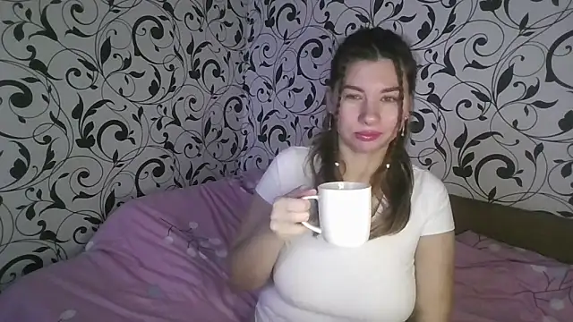 YourEmilie online show from December 23, 2025, 9:29 am