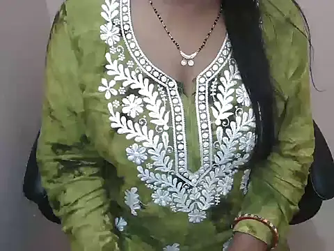 Snapshot of bold_naina chatting on October 19, 2025, 4:02 am bold naina online show from October 19, 2025, 4:02 am