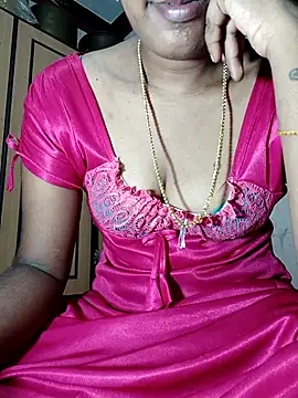 Snapshot of Tamil_Kavitha chatting on October 9, 2025, 7:12 pm Tamil Kavitha online show from October 9, 2025, 7:12 pm