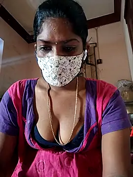 Snapshot of Tamil_Kavitha chatting on December 4, 2025, 6:01 am Tamil Kavitha online show from December 4, 2025, 6:01 am