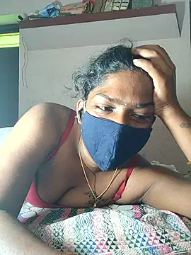 Snapshot of Tamil_Kavitha chatting on February 20, 2026, 6:37 am Tamil Kavitha online show from February 20, 2026, 6:37 am