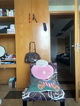 xiuchun100 online show from February 21, 2026, 7:31 am