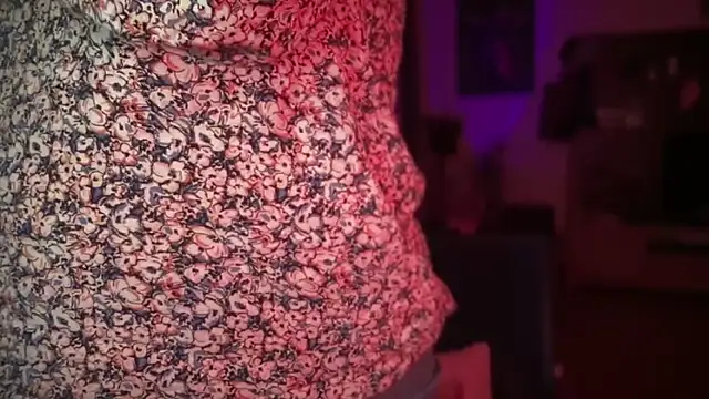 Snapshot of BikiHellena chatting on October 28, 2025, 1:09 am BikiHellena online show from October 28, 2025, 1:09 am