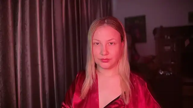 BikiHellena online show from June 10, 2026, 4:23 am