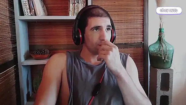 ObeyLust online show from September 16, 2025, 3:46 pm