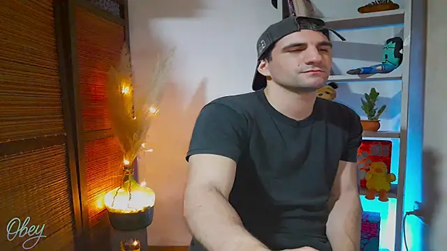 ObeyLust online show from September 26, 2025, 3:43 am