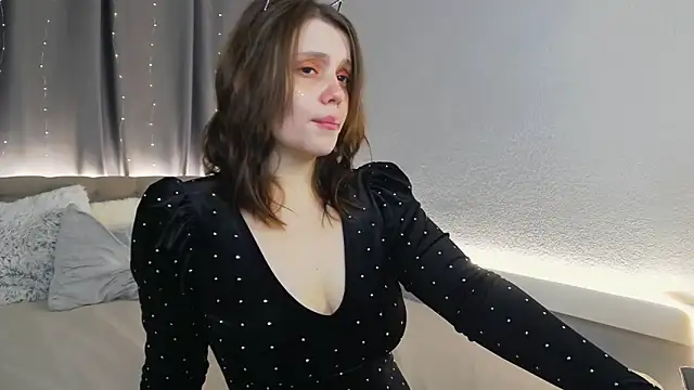 Snapshot of SoftLolli chatting on October 14, 2025, 6:03 am SoftLolli online show from October 14, 2025, 6:03 am