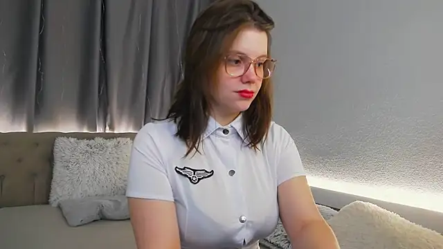 Snapshot of SoftLolli chatting on November 23, 2025, 6:13 am SoftLolli online show from November 23, 2025, 6:13 am