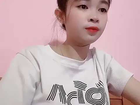 Snapshot of Suna7383 chatting on October 8, 2025, 3:53 pm Suna7383 online show from October 8, 2025, 3:53 pm