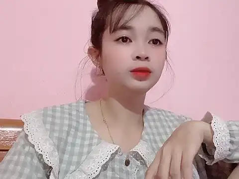 Snapshot of Suna7383 chatting on October 27, 2025, 5:17 pm Suna7383 online show from October 27, 2025, 5:17 pm