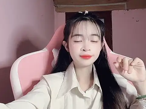 Snapshot of Suna7383 chatting on November 8, 2025, 5:34 pm Suna7383 online show from November 8, 2025, 5:34 pm