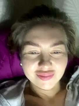 MartaLuna  online show from November 16, 2025, 7:41 pm