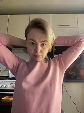 MartaLuna  online show from January 6, 2026, 9:35 am