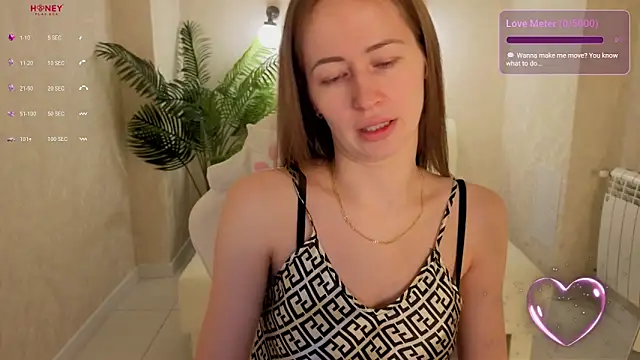 Snapshot of bella_li__ chatting on February 11, 2026, 1:21 am bella li online show from February 11, 2026, 1:21 am