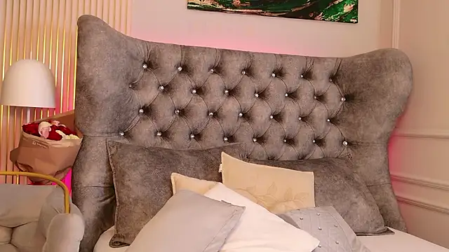 MeganXDesire online show from February 17, 2026, 5:26 am