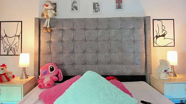 Linda Fosterr online show from December 20, 2025, 7:21 pm