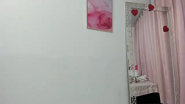 Snapshot of miajhonsonx chatting on June 8, 2026, 4:18 pm miajhonsonx online show from June 8, 2026, 4:18 pm