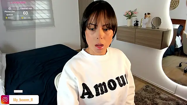 Lyliboomm online show from February 8, 2026, 9:07 pm