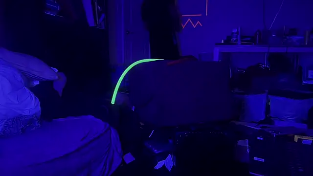 jasoncali305 online show from February 25, 2026, 8:57 am