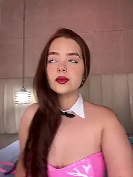 hannahst  online show from April 27, 2026, 8:07 pm