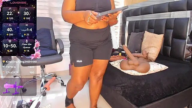 sheyla  ebony online show from June 3, 2026, 2:33 pm