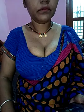 Snapshot of KannadaTamilTeluguBeauty chatting on May 5, 2026, 8:11 am KannadaTamilTeluguBeauty online show from May 5, 2026, 8:11 am