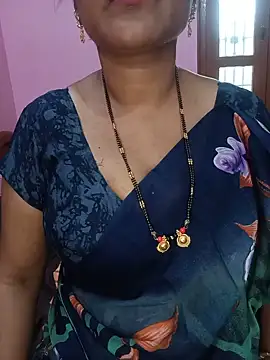 Snapshot of KannadaTamilTeluguBeauty chatting on May 12, 2026, 9:17 am KannadaTamilTeluguBeauty online show from May 12, 2026, 9:17 am