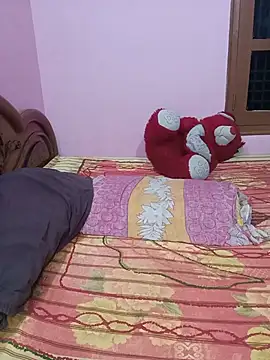 Snapshot of KannadaTamilTeluguBeauty chatting on May 13, 2026, 1:30 pm KannadaTamilTeluguBeauty online show from May 13, 2026, 1:30 pm