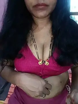 Snapshot of KannadaTamilTeluguBeauty chatting on June 3, 2026, 8:50 am KannadaTamilTeluguBeauty online show from June 3, 2026, 8:50 am